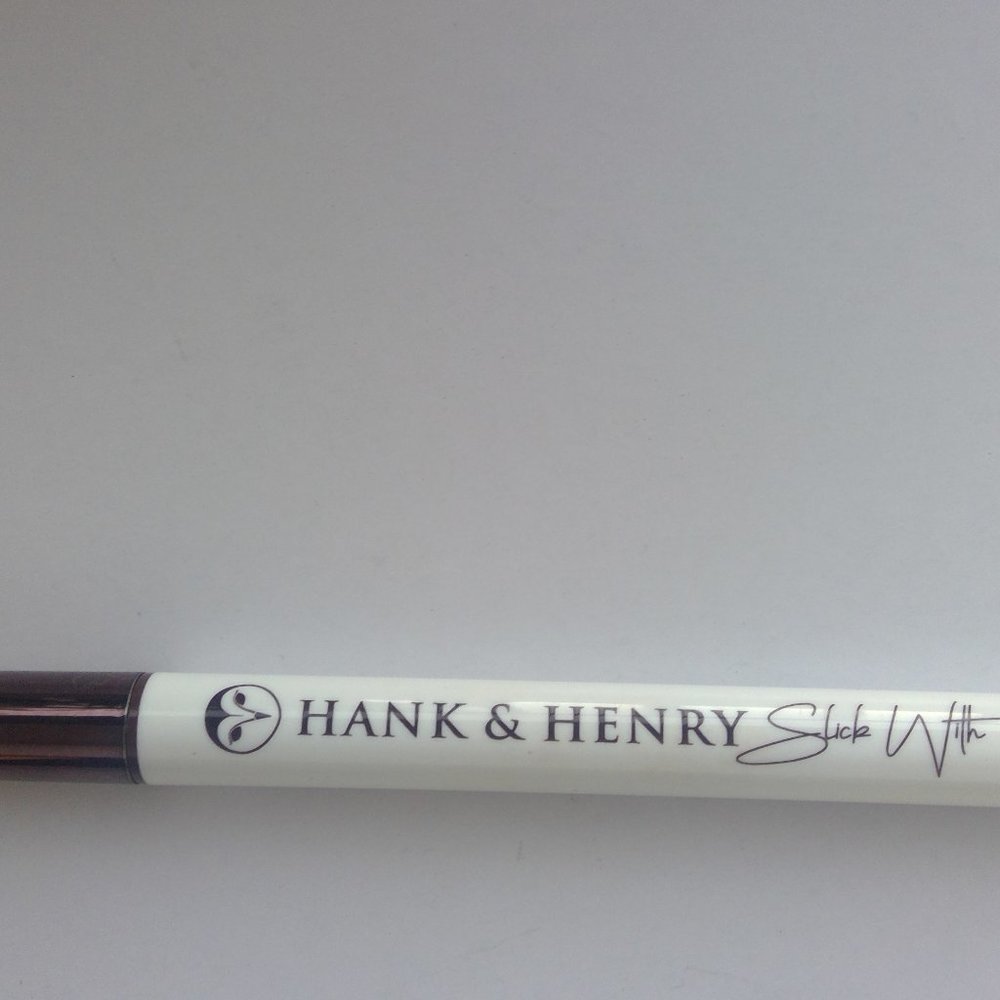 Brand New Hank & Henry Felt Tip Liner
